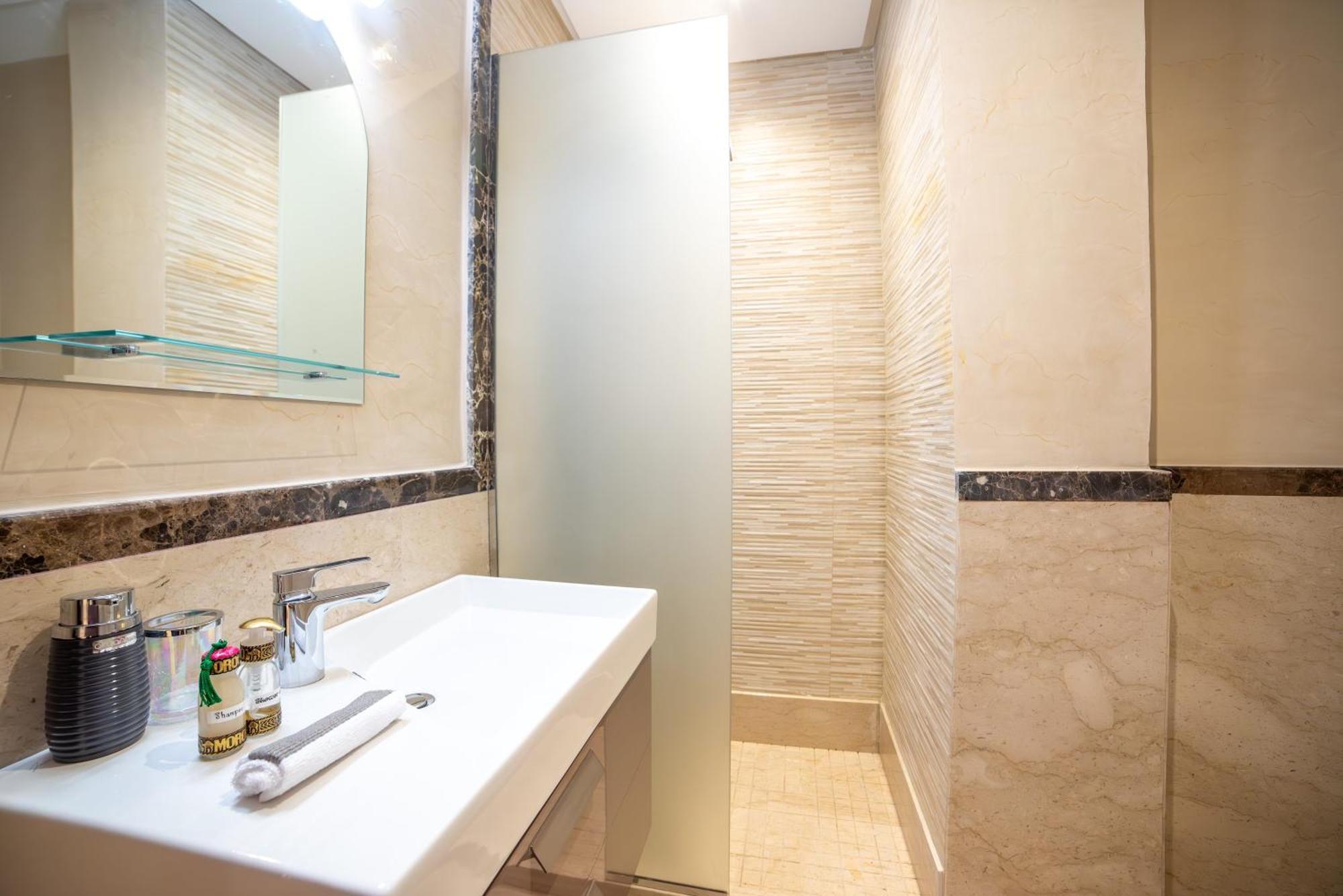 Luxury Seafront Apartment 101Sqm With Wi-Fi And Parking Agadir Luaran gambar